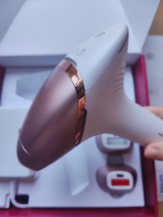 Depilator PHILIPS Lumea Prestige 9000 IPL
BRI955/00 SenseIQ