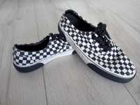 Sprzedam trampki Cropp