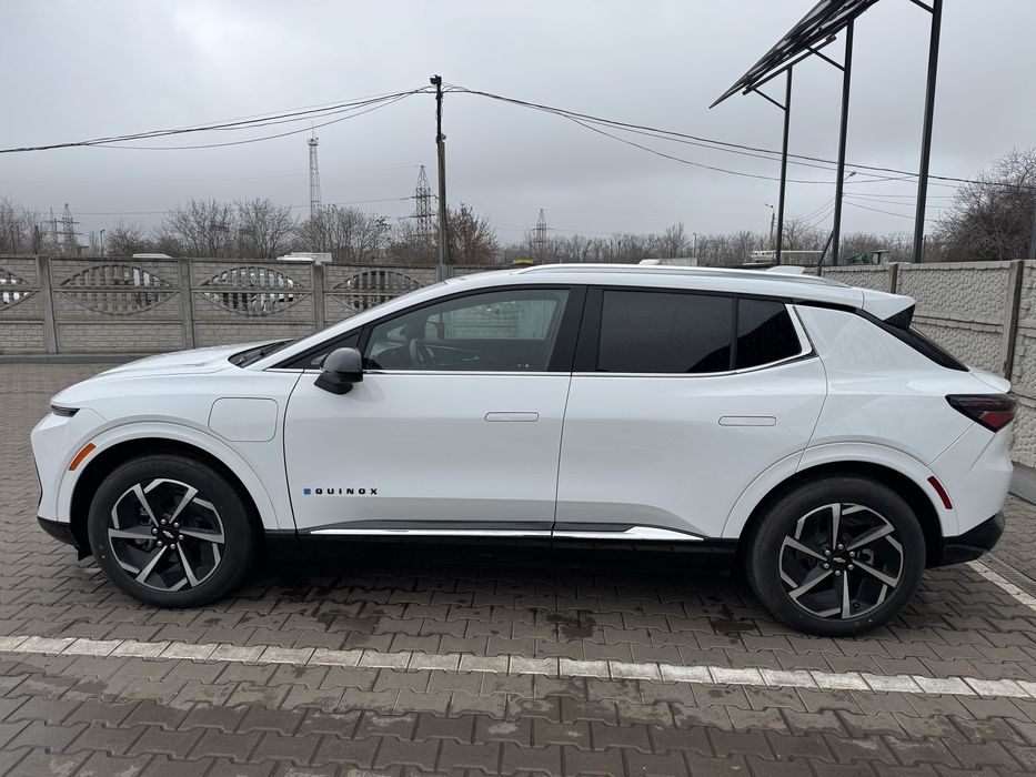 Продам Chevrolet Equinox EV 2LT 2024