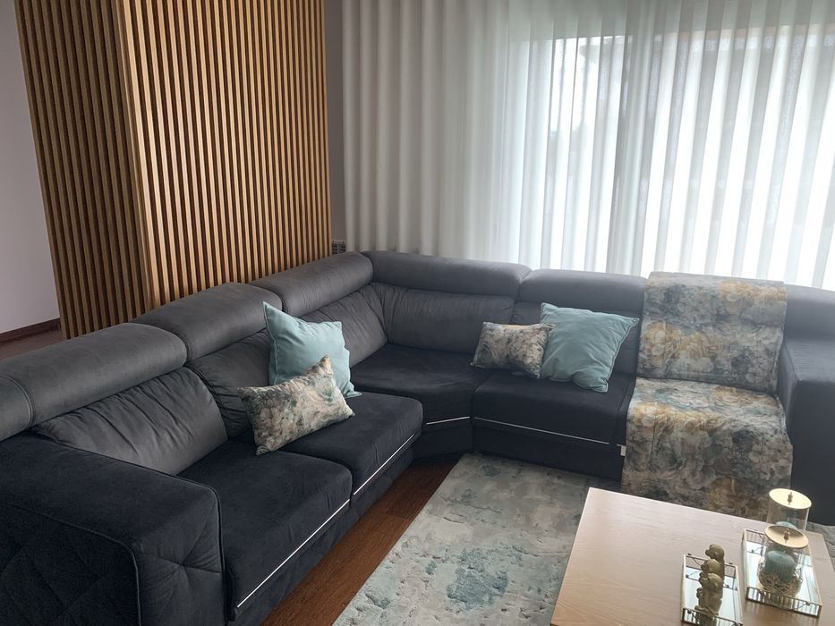 Sofa de canto prento e cinza 2.80*2.80m