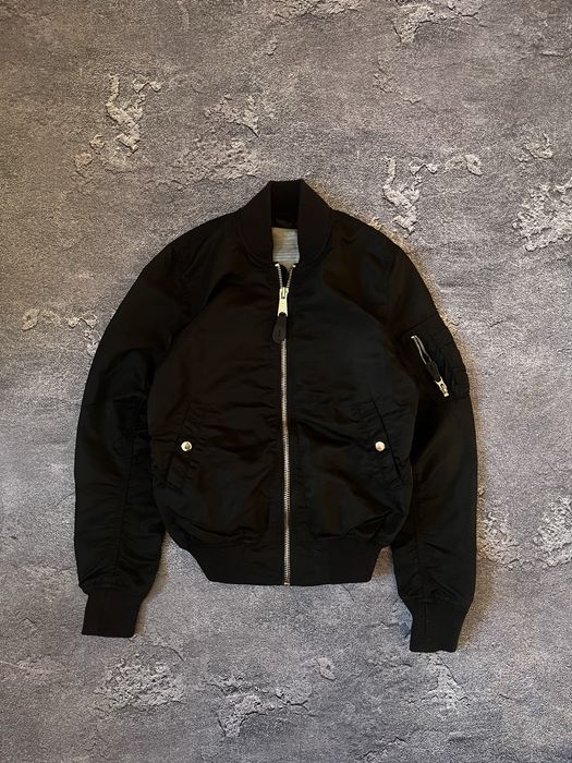 Жіночий бомбер Alpha Industries