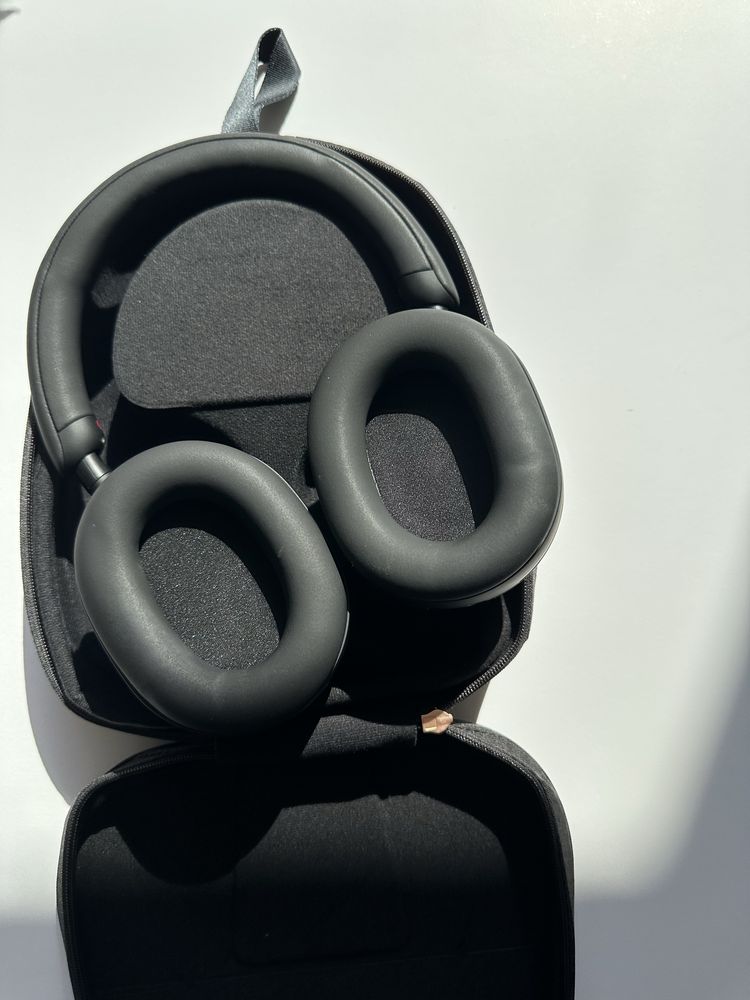 Sony WH‑1000XM5 – Cancelamento de Ruído
