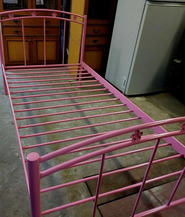 Кровать односпальная