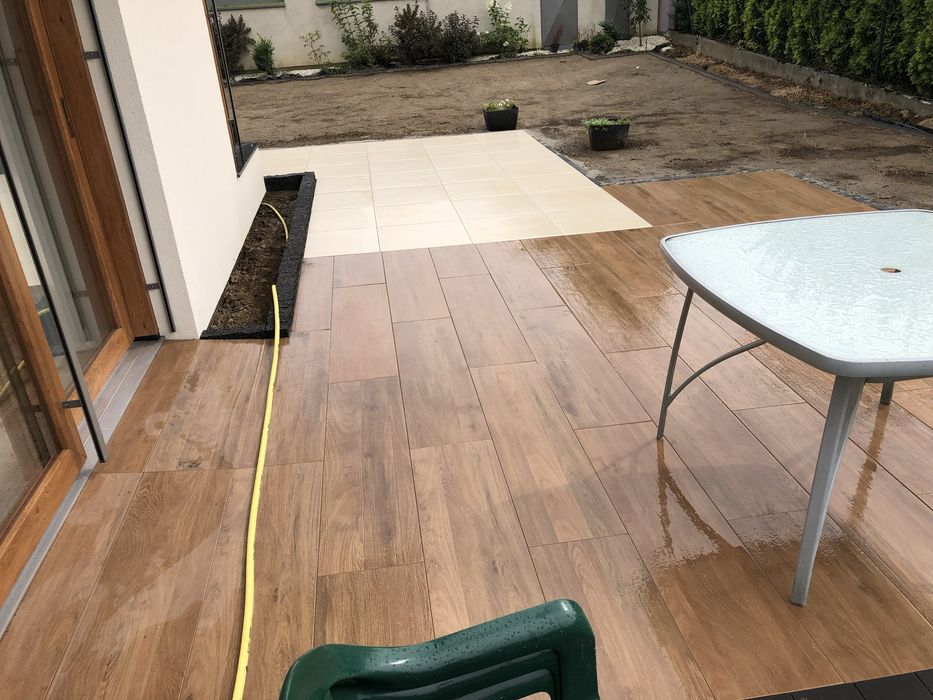 Brukarstwo roboty ziemne kanalizacje ogrodzenia niwelacja tere Koparki