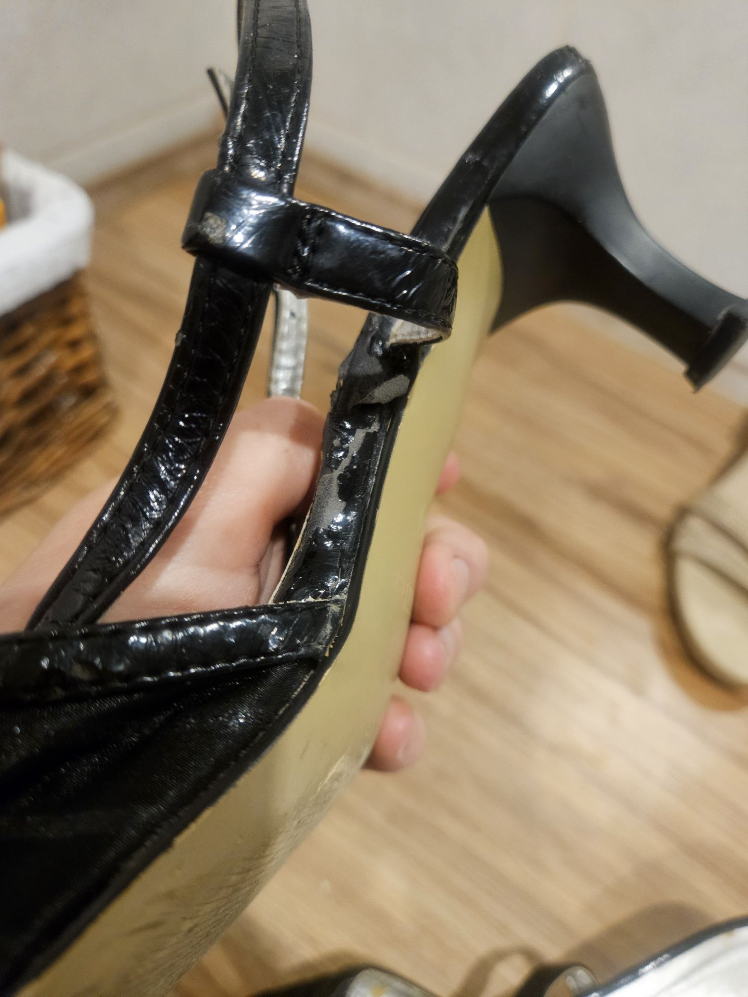 Buty na obcasie 40