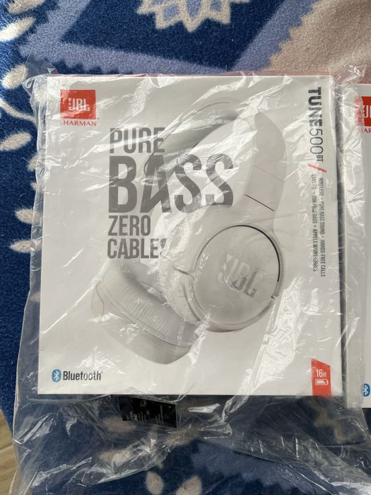 Bezprzewodowe sluchawki nauszne JBL