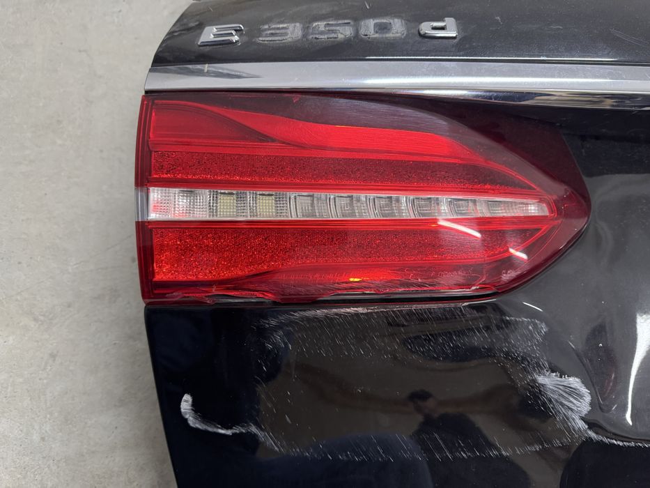 Мерседес W213 S213 задня ляда. Скло, моторчик щітки, електро замок