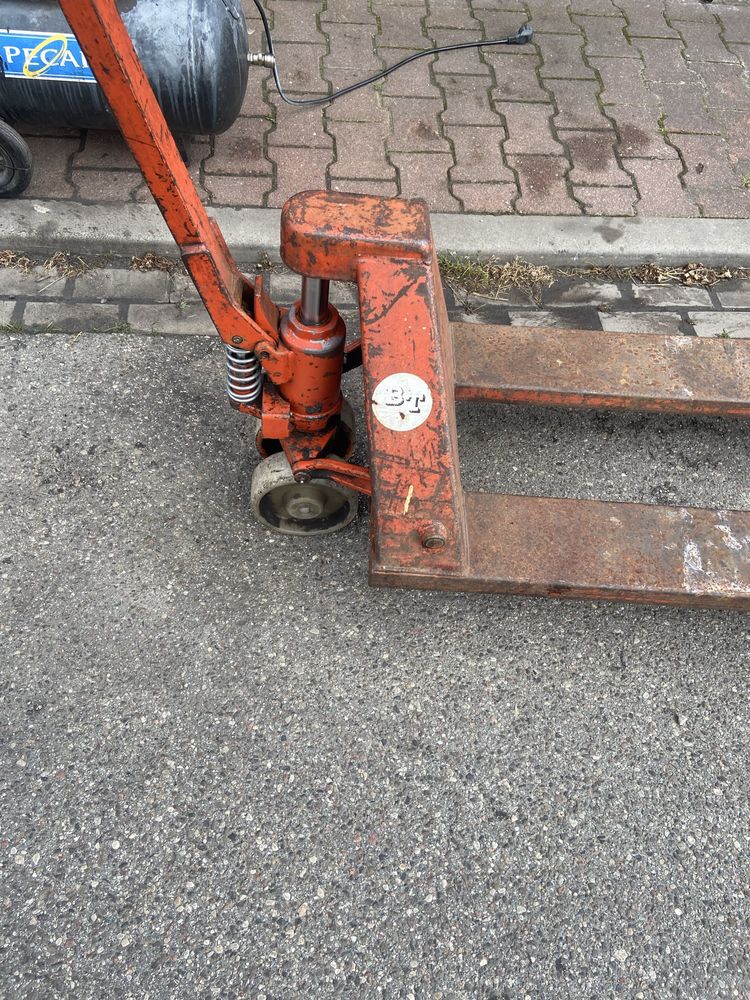 Paleciak wozek BT L2000