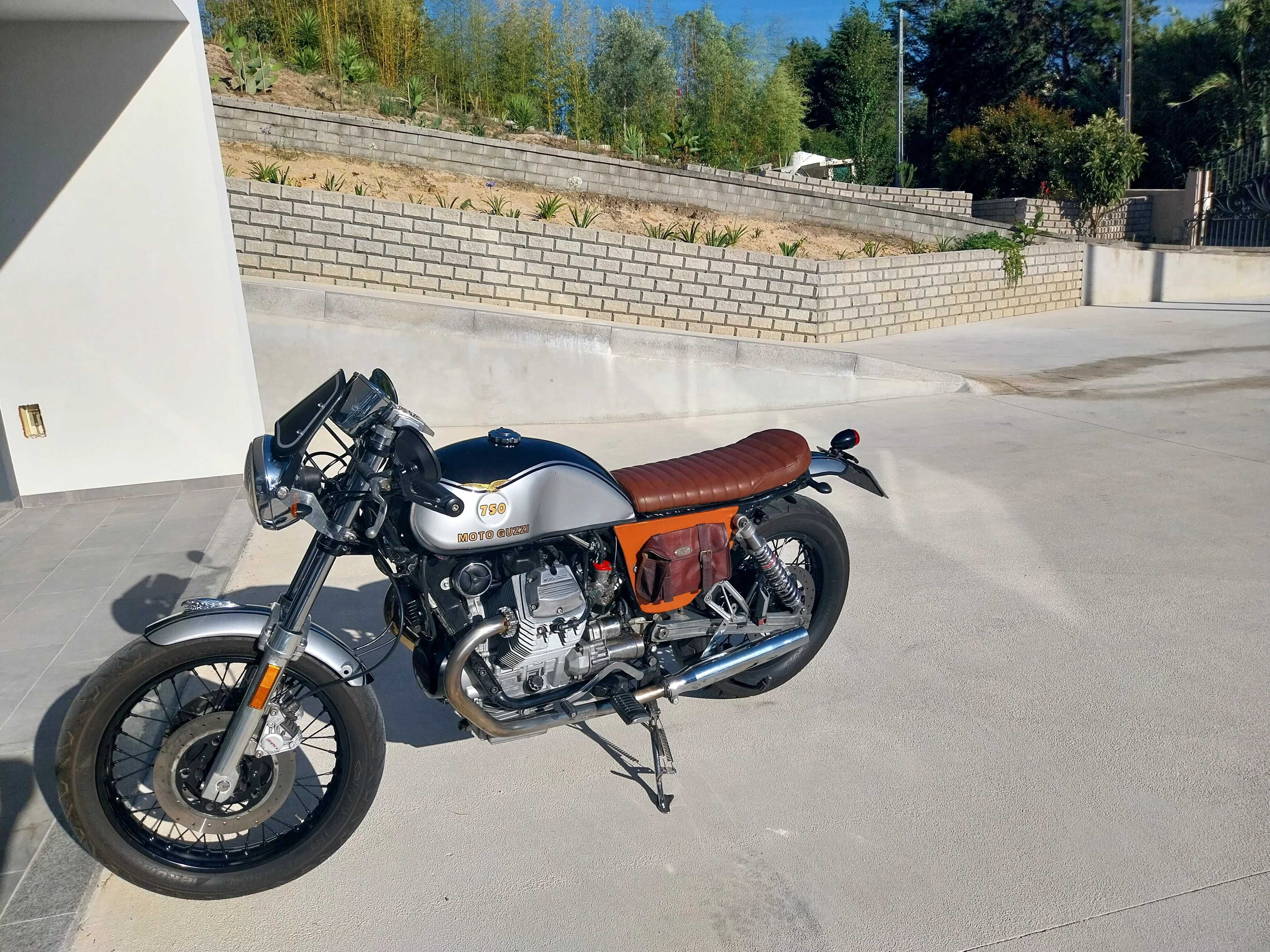 Motto Guzzi  750 Scrambler