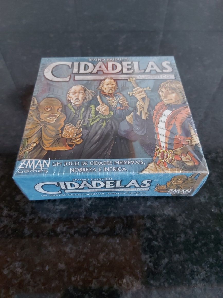 Jogo de tabuleiro "Cidadelas" novo a estrear, com celofane de origem