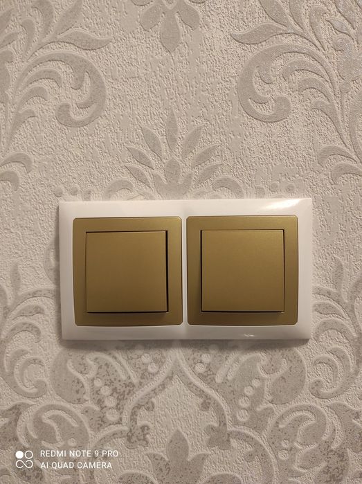 Włączniki NOWE!!! Sprzedaję ponieważ mi zostały.