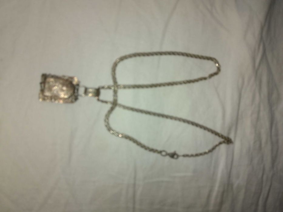 Продам серебро 975 пробы в изделиях Все 170гр.Прошу 48гр за 1 гр.Торг.