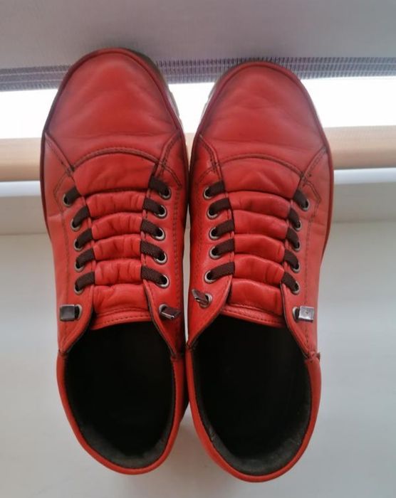 Кожаные слипоны коралового цвета