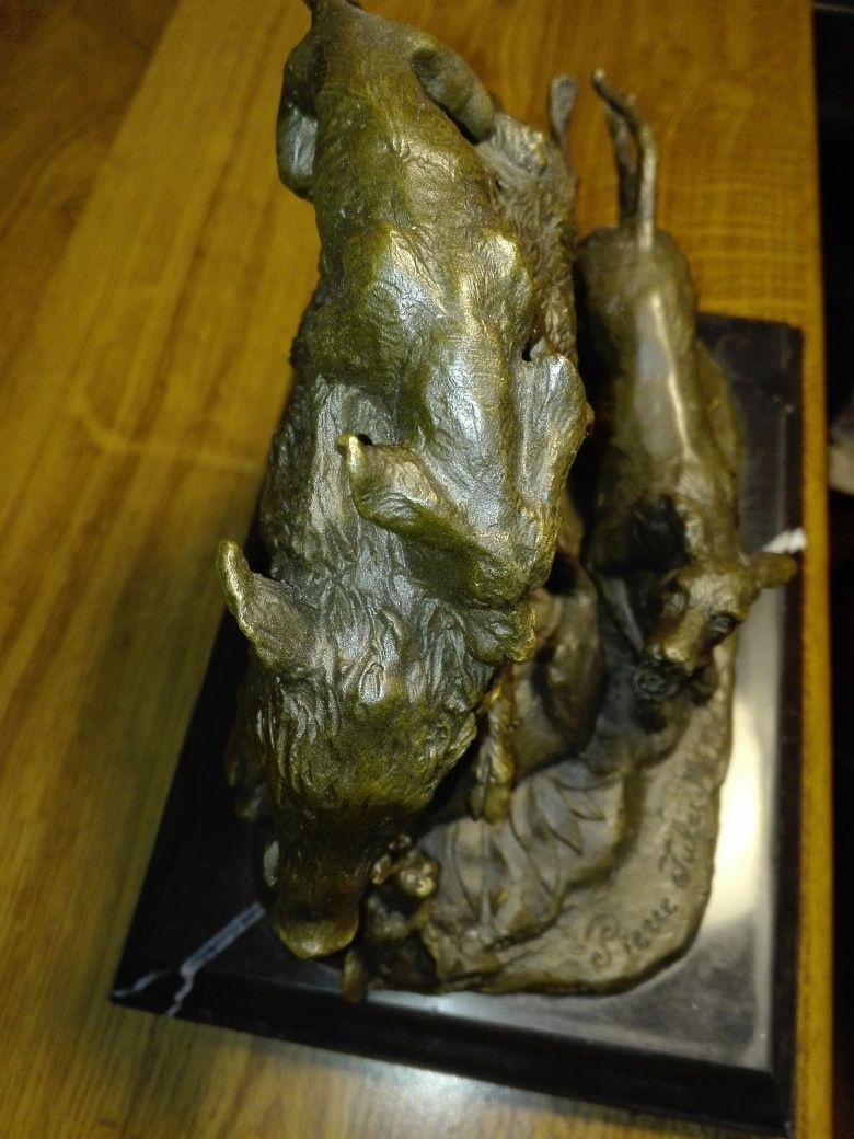 Estatueta em ferro - caça ao javali