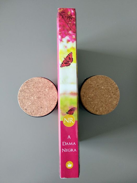 Livro "A Dama Negra" de Nora Roberts