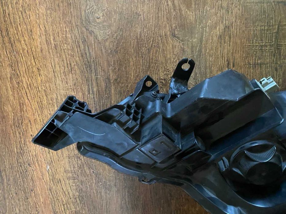 Права фара TOYOTA COROLLA led 2017 2018 2019 лед