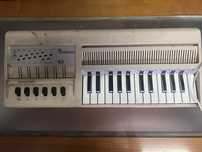 Piano vintage Bontempi B3