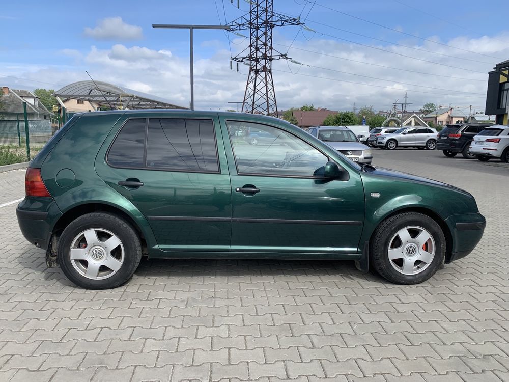 Продам Volkswagen Golf 4