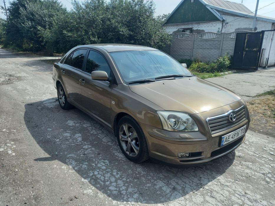 Продам Тойота Авенсис.