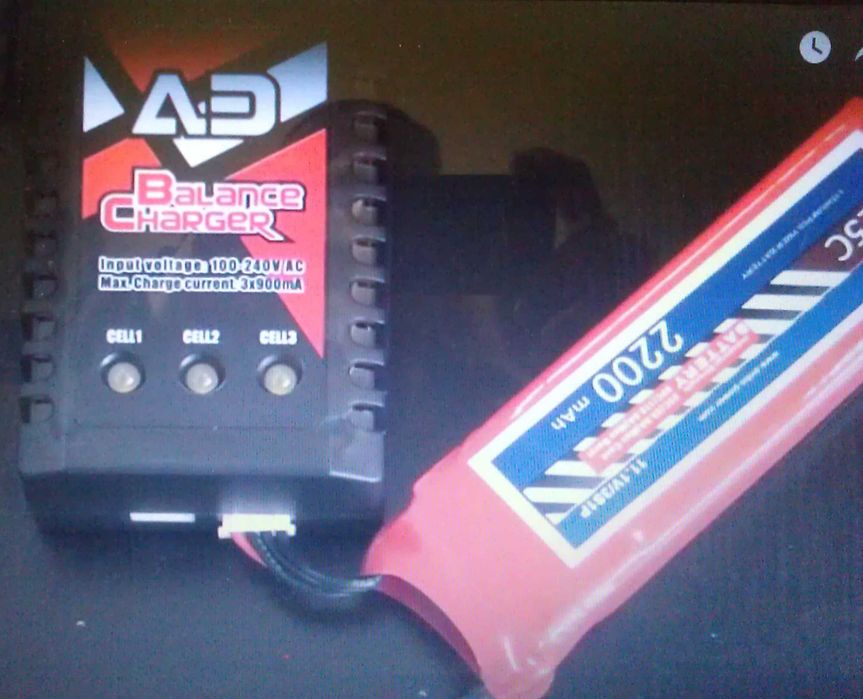 Зар. устр-о G.T.Power A3 0,9А