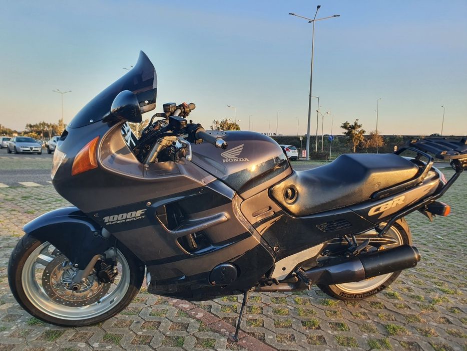 Honda sc24 cbr1000f
