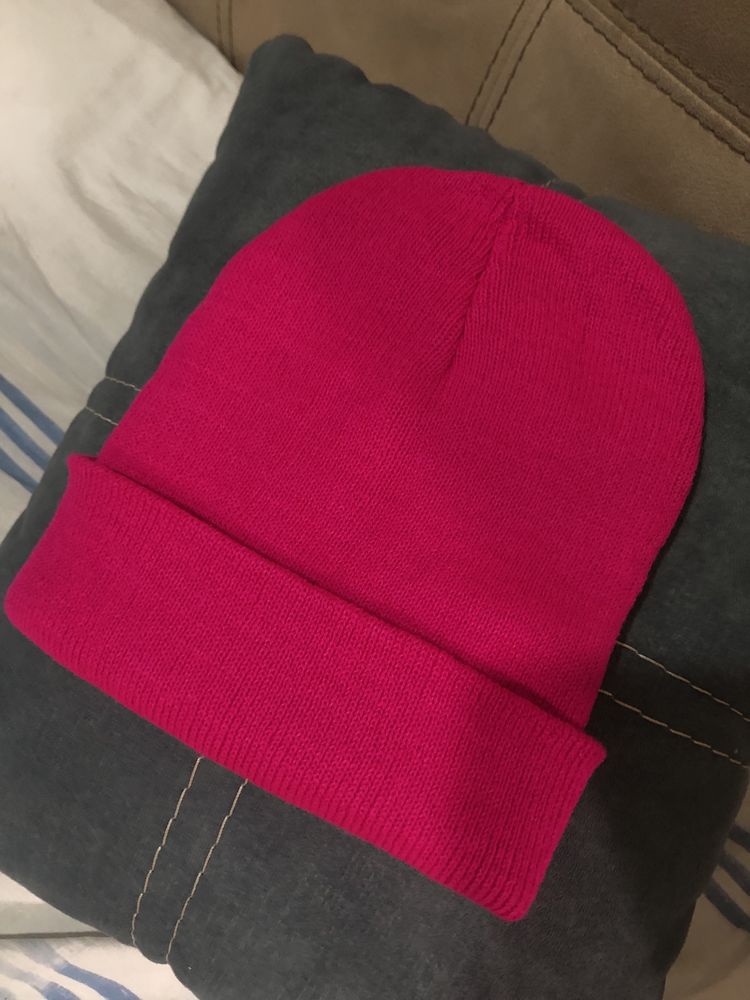 Шапка жіноча/дитяча.Рожева шапка