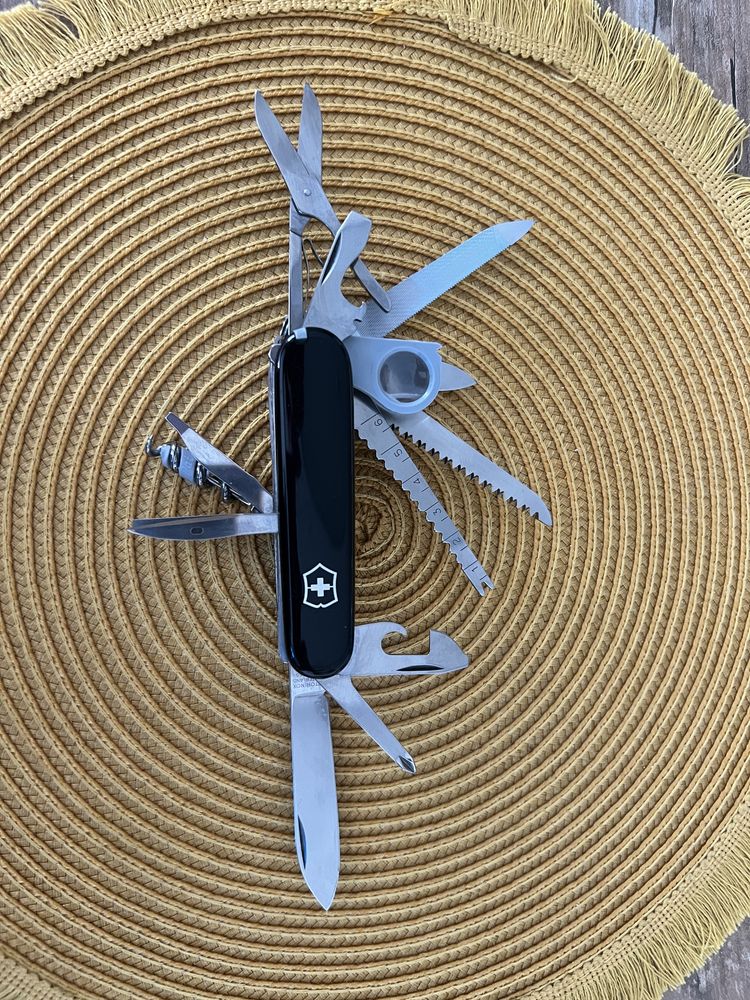 Victorinox swiss champion scyzoryk nowy