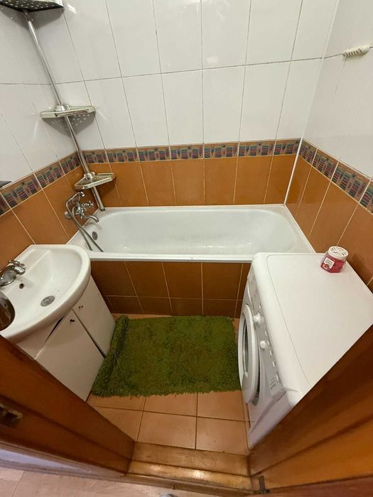 Продається затишна 1-кімнатна квартира на Озерні!