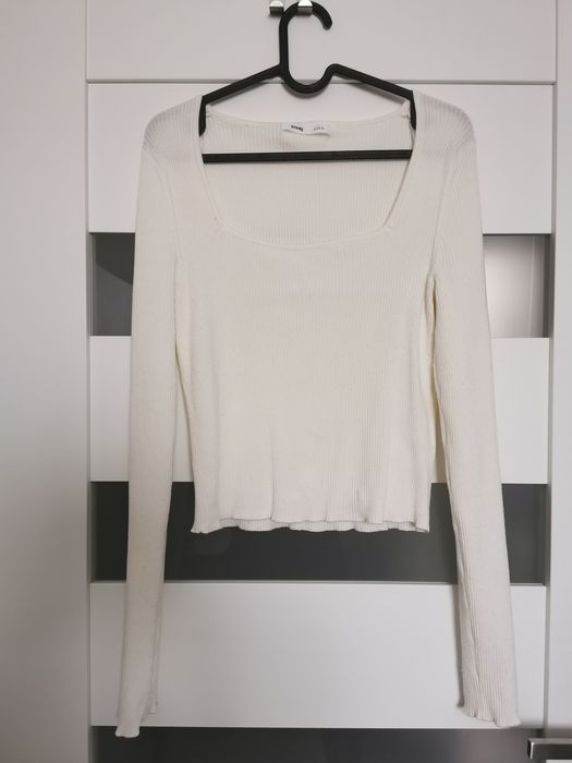 Biały piękny prążkowany sweterek wiskozowy Sinsay r.M/L