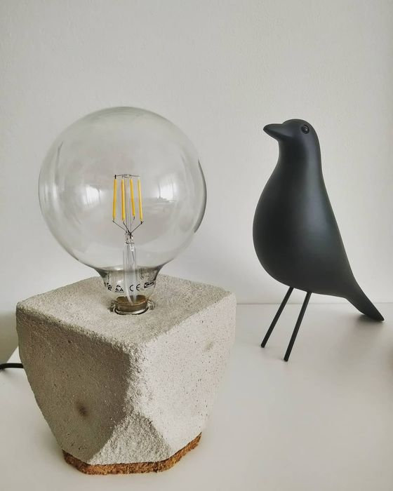 Candeeiro em cimento