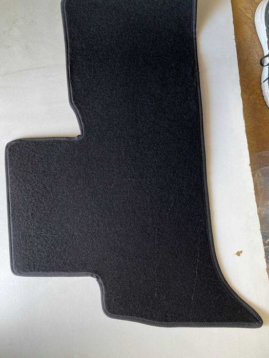 Ворсові килимки в салон Renault Dokker Kadjar Logan Trafic Master ZOE