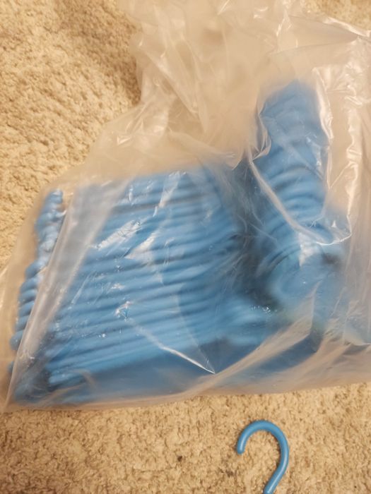 Wieszaki dziecięce 25 szt niebieskie