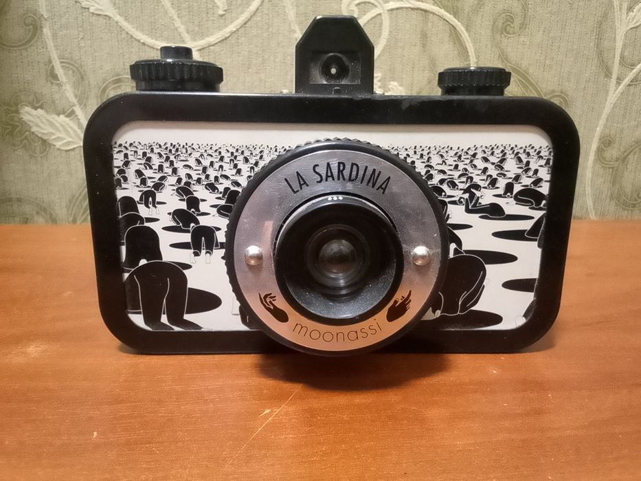Продам фотоаппарат La Sardina