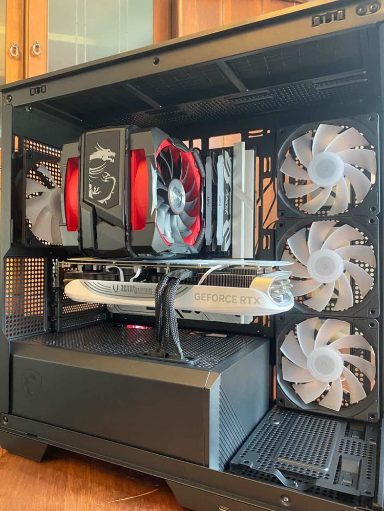 Продам корпус Msi Pano M100R PZ