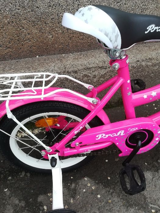 Розовый велосипед с корзиной Profi .Очень прочный и очень быстрый!