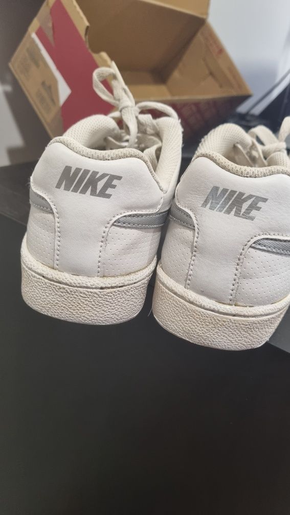 Sapatilhas nike branco 40