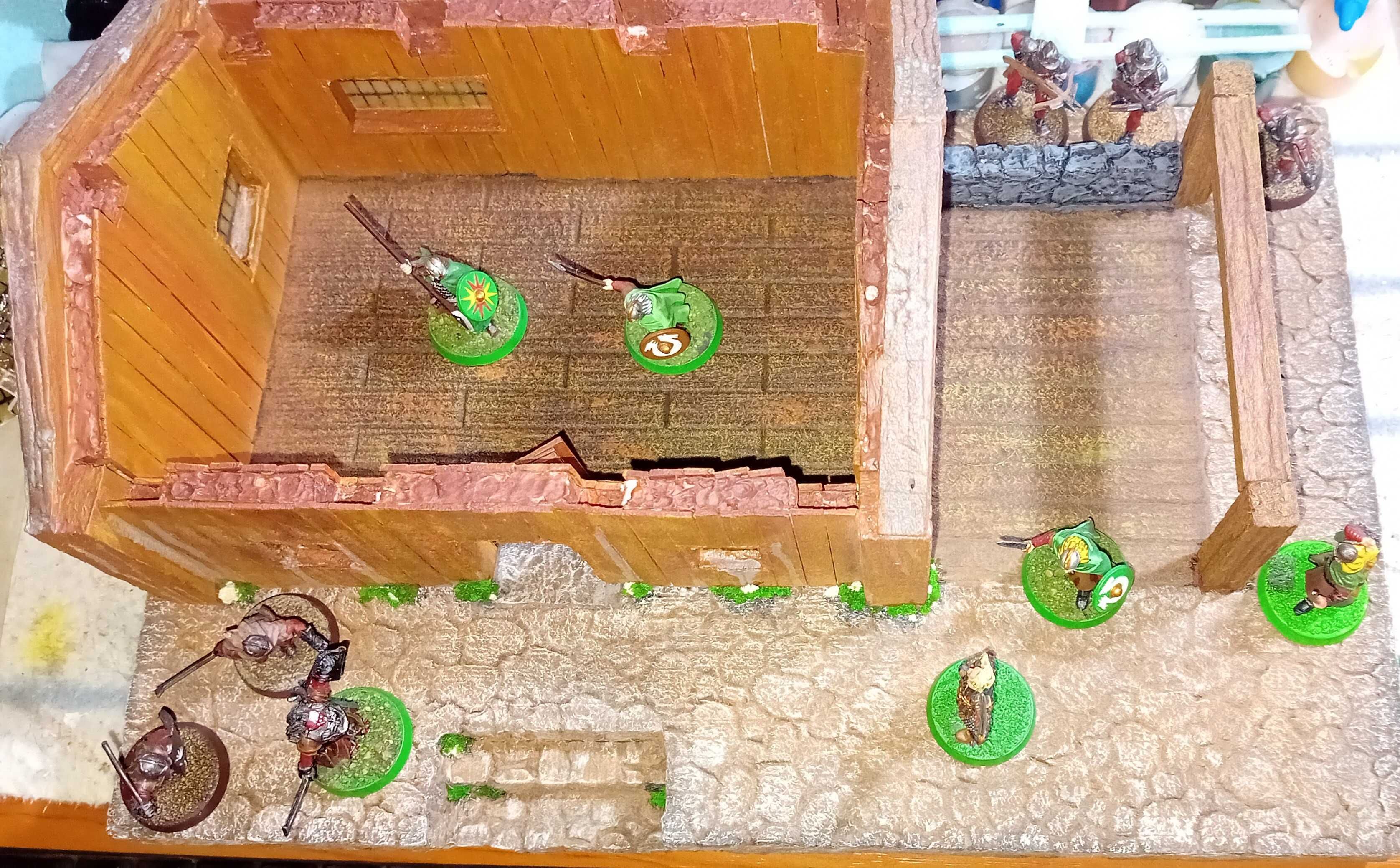Miniaturas da Games Workshop e cenografia manufaturada