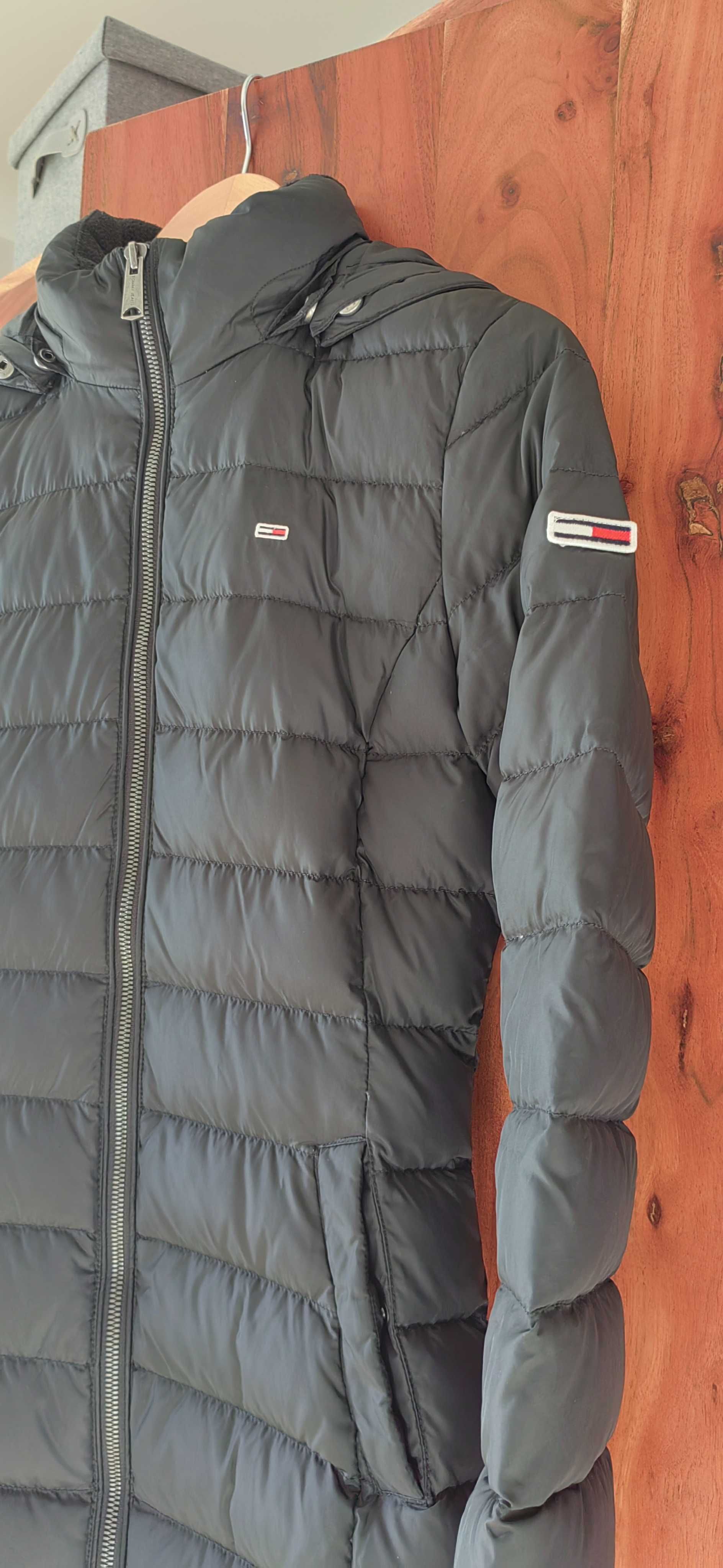 Kurtka z pierzem Tommy Jeans rozmiar xxs