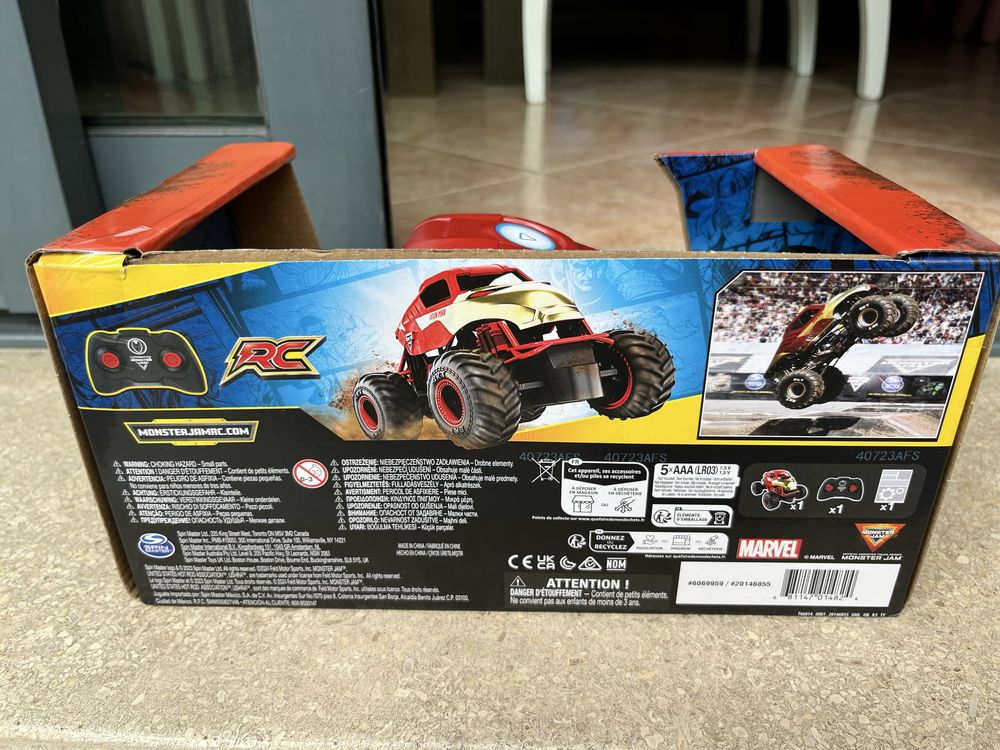 Carro Telecomandado Monster Jam Iron Man Marvel - Novo
