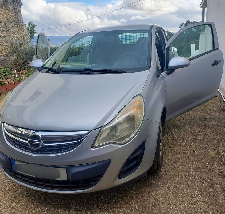 Carro opel corsa