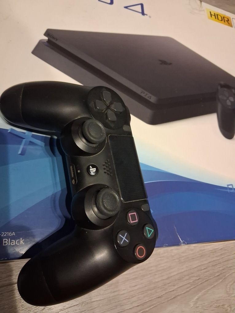 PS4 super stan 500GB (możliwy dowóz)
