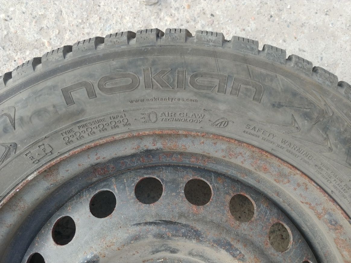 Nokian 195 60 r15