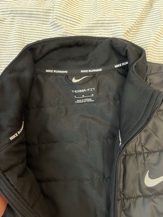 Жилетка від nike