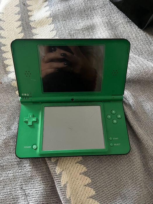 Vendo Nintendo DS XL desbloqueada