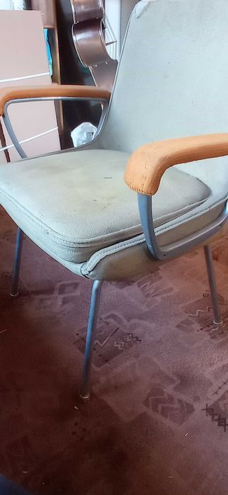 Krzesła 3 sztuki lata 70 projekt