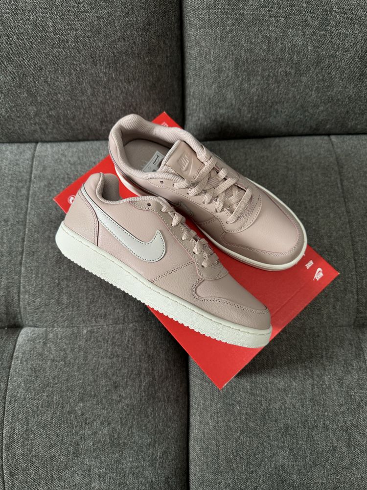 Nike ebernon low r. 40