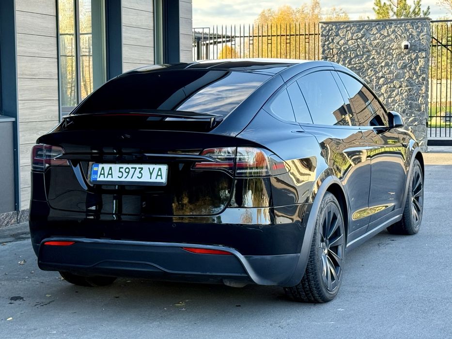 Продам Tesla model X