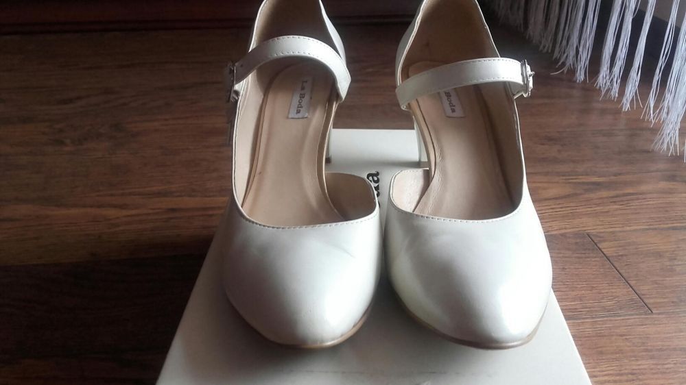 Buty skórzane La Boda z cekinami Swarovskiego