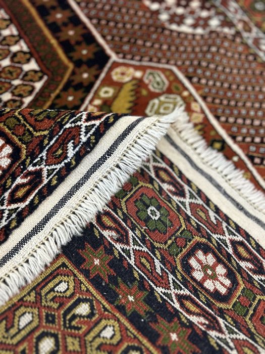 Tapete Persa, original em pura lã feito à mao, lavado, 190x115