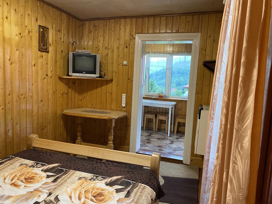 Яремче. Гостинний двір Під горою